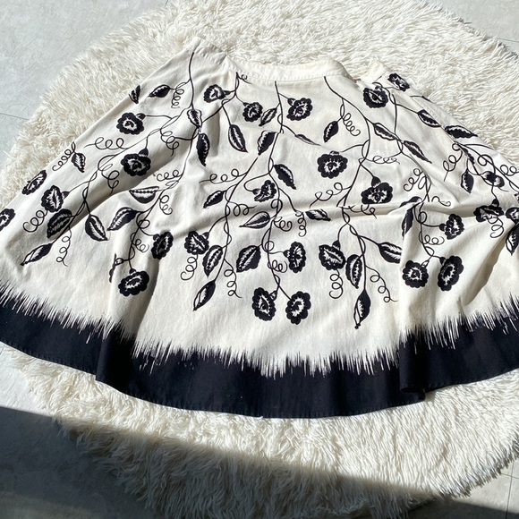 ASHLEY B White & Black & Sequin Full Skirt Sz 18W GUC - Picture 4 of 12